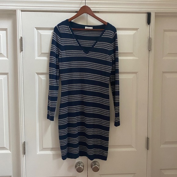 Vineyard Vines Dresses & Skirts - Vineyard Vines Wool Sweater Dress Medium Navy Blue Midi Fall Nautical Preppy